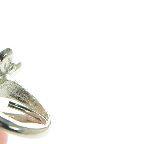 Oscar de la Renta Crystal Fluttering Butterfly Ring - Picture 6 of 8